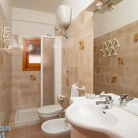 Seaside Terrace-vista Sul Mare-free Parking Daire Porto Rotondo