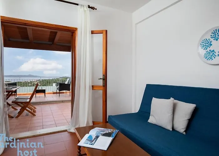Seaside Terrace-vista Sul Mare-free Parking Porto Rotondo